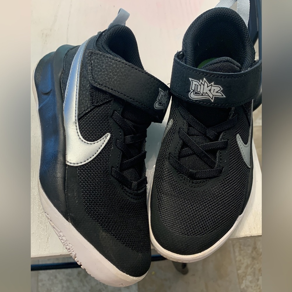Nike boys shoes